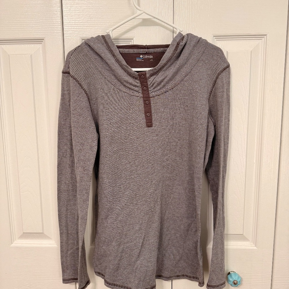 ✨ Columbia Striped Cowl-Neck Hoodie – Women’s Large